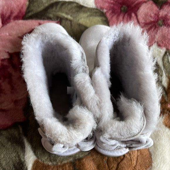 Lilac UGG Boots - Picture 3 of 4